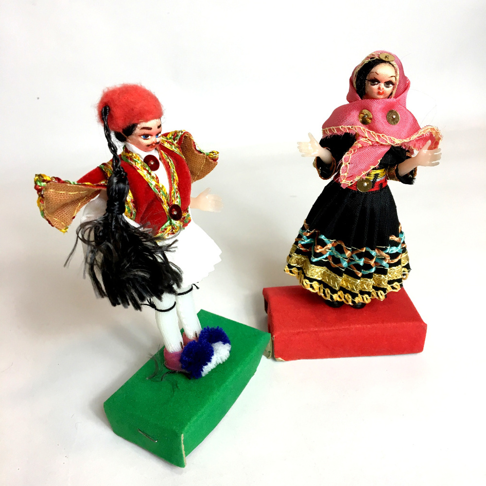 Vintage Ethnic Indian Pair of 2 Figurine Dolls